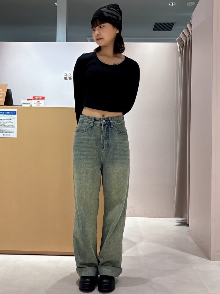 ESPERANZAのきゅんフィットインソールウェッジショートブーツを使ったコーディネートを紹介します。｜Rakuten Fashion(楽天ファッション／旧楽天ブランドアベニュー)4786689