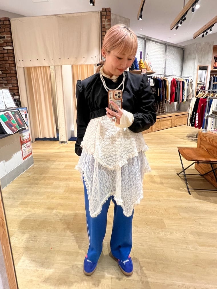 RODEO CROWNS WIDE BOWLのMany gather short blousonを使ったコーディネートを紹介します。｜Rakuten Fashion(楽天ファッション／旧楽天ブランドアベニュー)4789630