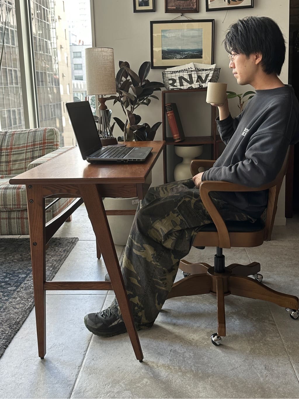 journal standard FurnitureのWARNER PHOTO FRAME_L-BR ワーナーフォトフレームを使ったコーディネートを紹介します。｜Rakuten Fashion(楽天ファッション／旧楽天ブランドアベニュー)4800289
