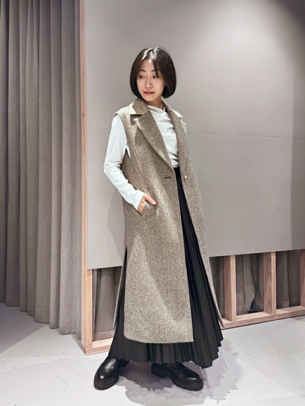 LOVELESSのテレコデザイントップスを使ったコーディネートを紹介します。｜Rakuten Fashion(楽天ファッション／旧楽天ブランドアベニュー)4800835