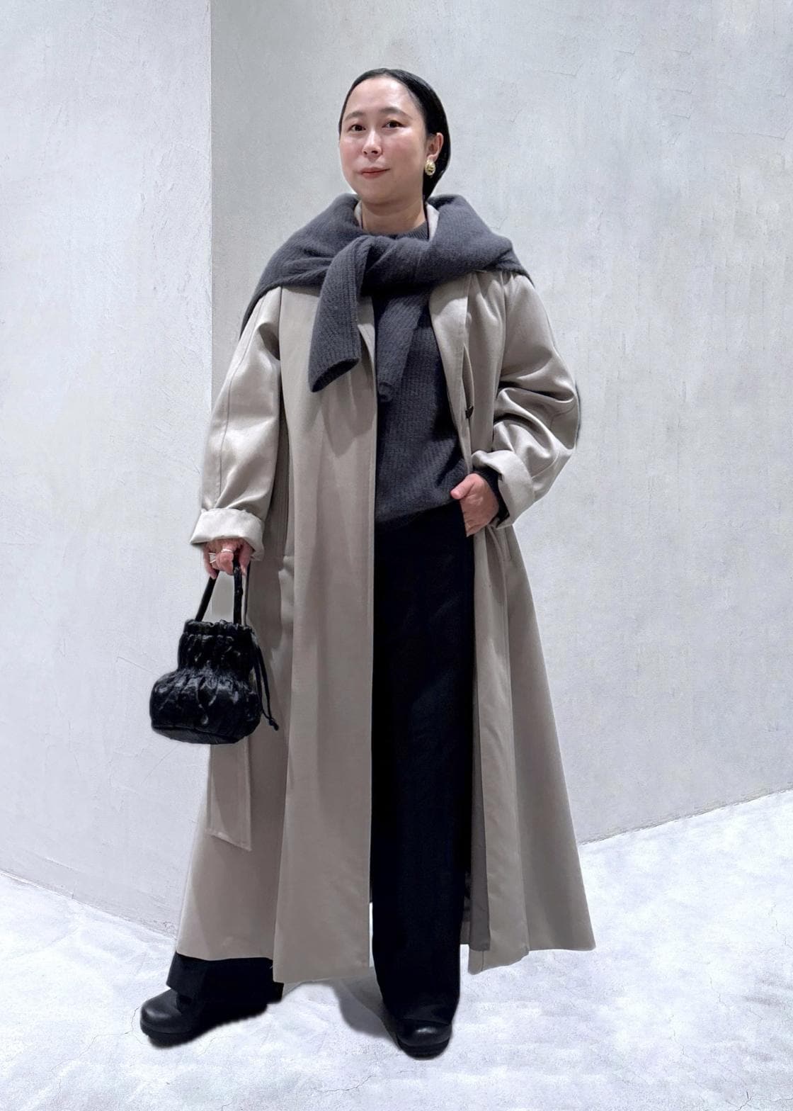 SALON adam et rope'のコットンライクスタイルアップパンツを使ったコーディネートを紹介します。｜Rakuten Fashion(楽天ファッション／旧楽天ブランドアベニュー)4878539