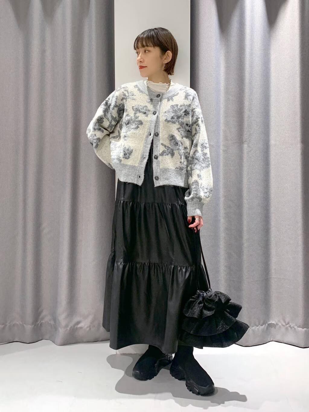 LAKOLEのメローエッジタートルプルオーバーを使ったコーディネートを紹介します。｜Rakuten Fashion(楽天ファッション／旧楽天ブランドアベニュー)4806901