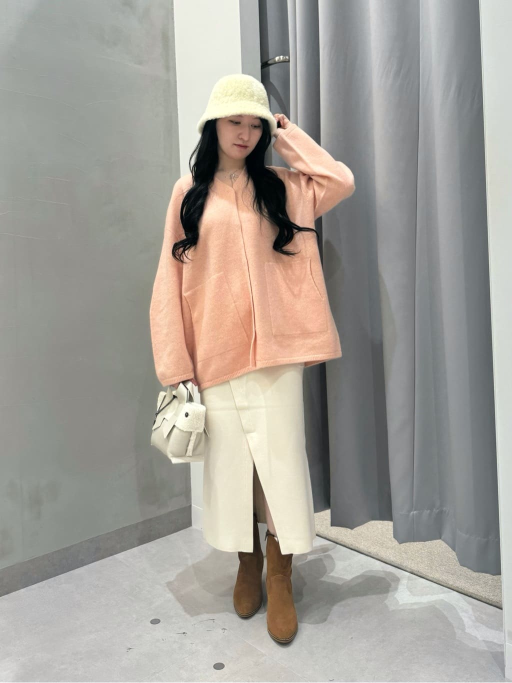 Vinのコーディネートを紹介します。｜Rakuten Fashion(楽天ファッション／旧楽天ブランドアベニュー)4814102