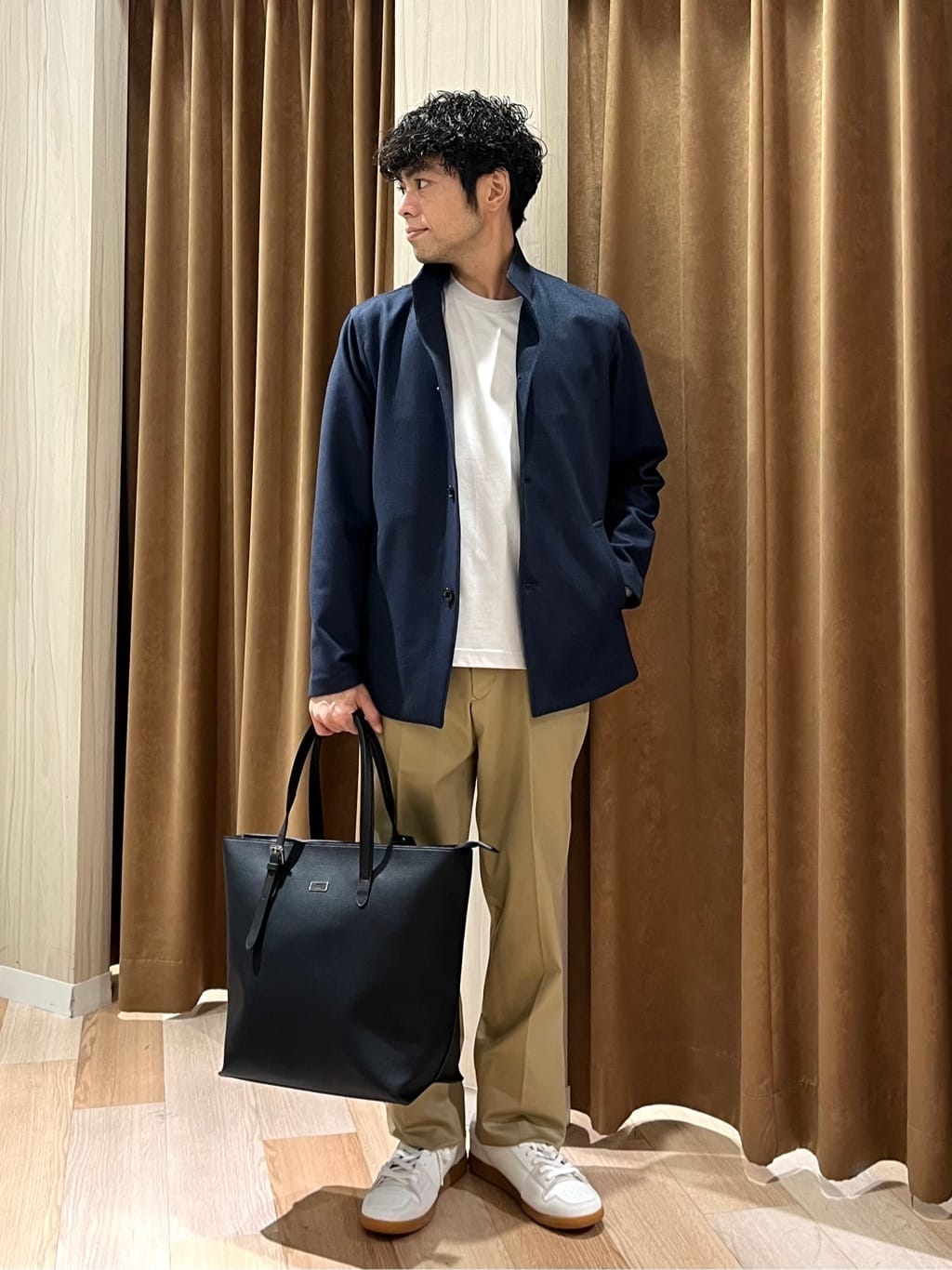 TAKEO KIKUCHIの【DOWN FABRIC】ダウンファブリック スタンドカラーブルゾンを使ったコーディネートを紹介します。｜Rakuten Fashion(楽天ファッション／旧楽天ブランドアベニュー)4814539