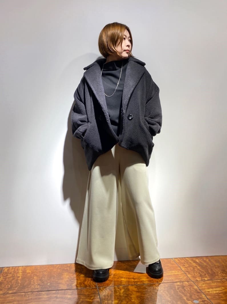 Vinのボリュームスリーブブラウスを使ったコーディネートを紹介します。｜Rakuten Fashion(楽天ファッション／旧楽天ブランドアベニュー)4823180