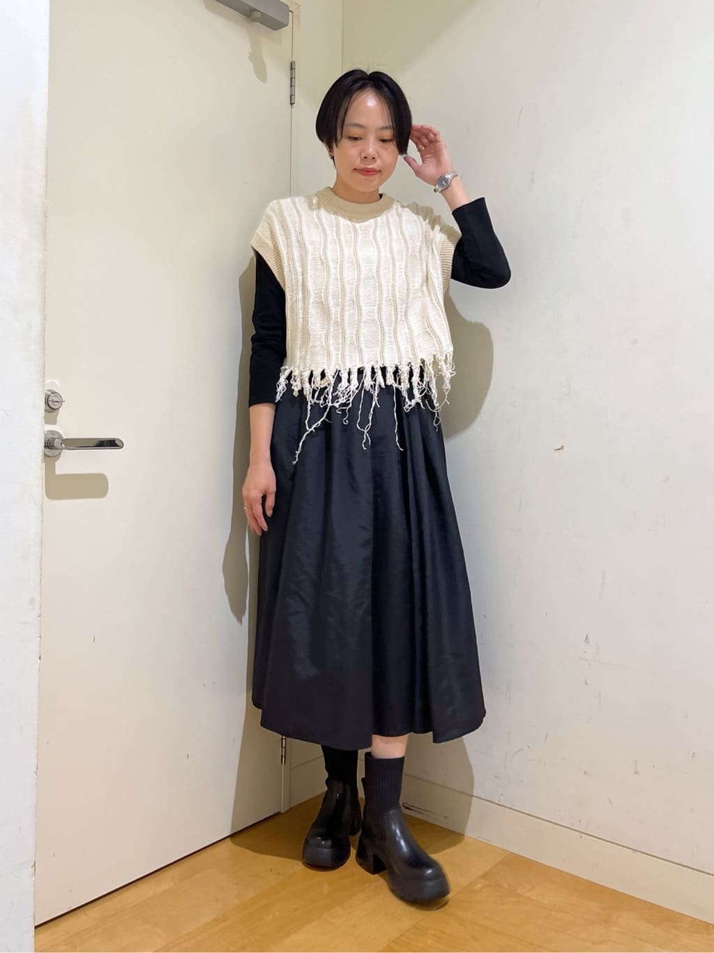STACCATOのコロネリブニットコンビブーツを使ったコーディネートを紹介します。｜Rakuten Fashion(楽天ファッション／旧楽天ブランドアベニュー)4823370