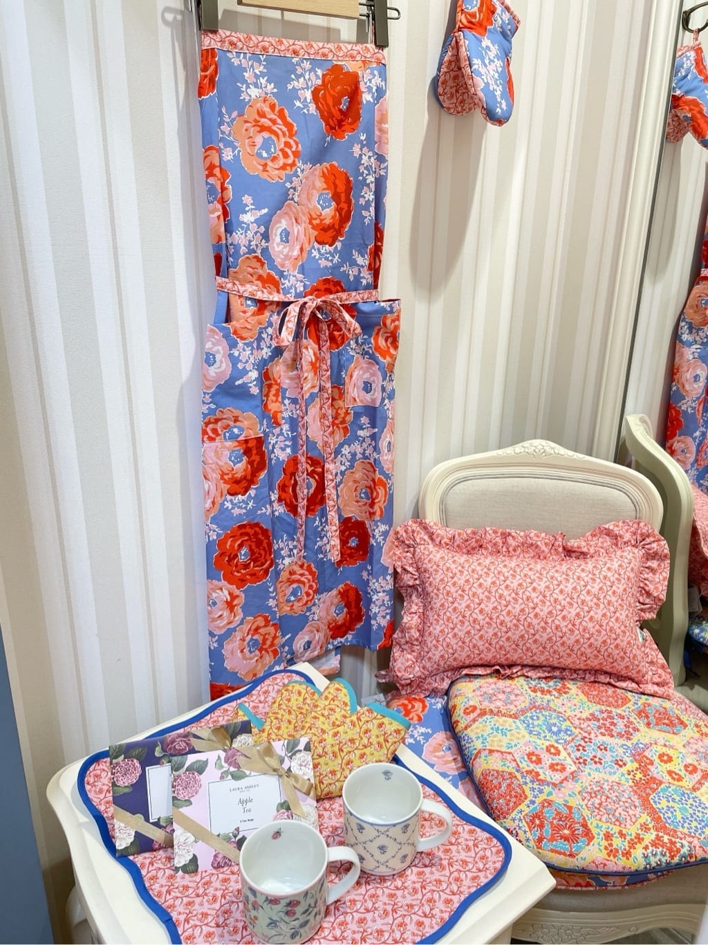 LAURA ASHLEYのコーディネートを紹介します。｜Rakuten Fashion(楽天ファッション／旧楽天ブランドアベニュー)4825708