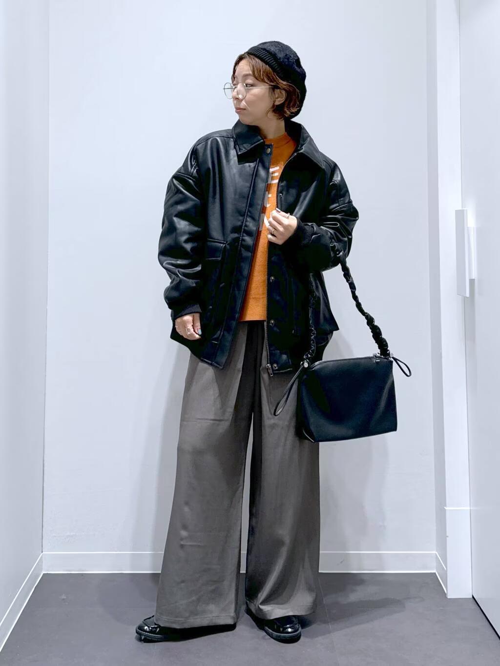 LAKOLEのフェイクレザー中綿ブルゾンを使ったコーディネートを紹介します。｜Rakuten Fashion(楽天ファッション／旧楽天ブランドアベニュー)4835105