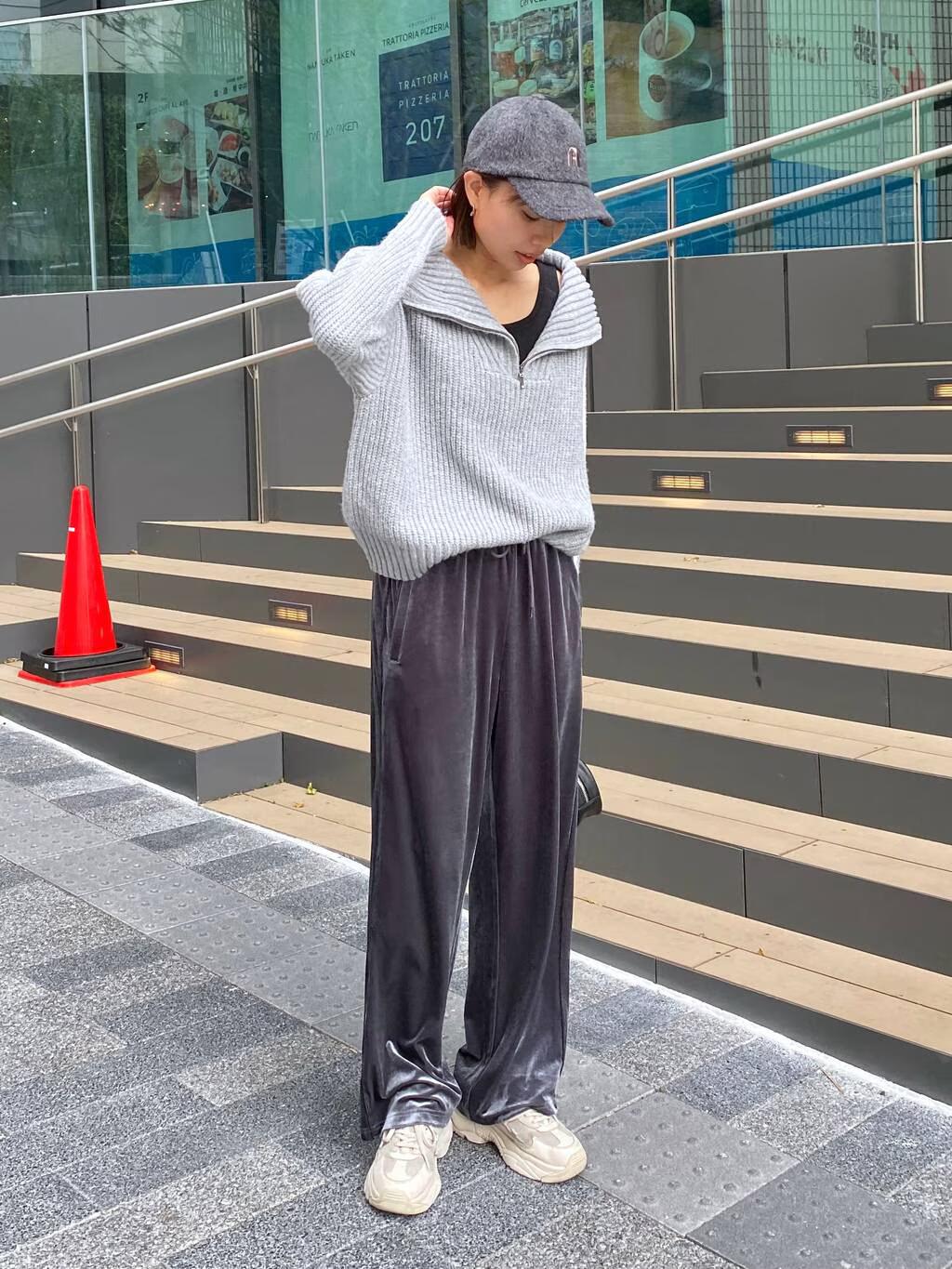 LAKOLEのハーフZIPラインニットプルオーバーを使ったコーディネートを紹介します。｜Rakuten Fashion(楽天ファッション／旧楽天ブランドアベニュー)4835121