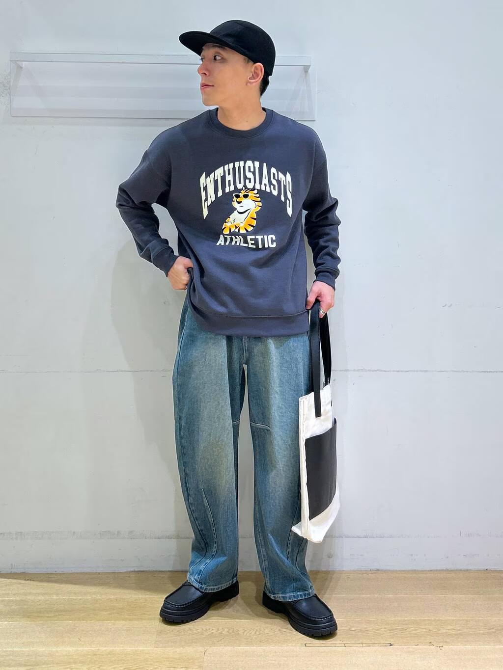 LAKOLEのアニマルフロッキープルオーバーを使ったコーディネートを紹介します。｜Rakuten Fashion(楽天ファッション／旧楽天ブランドアベニュー)4835143