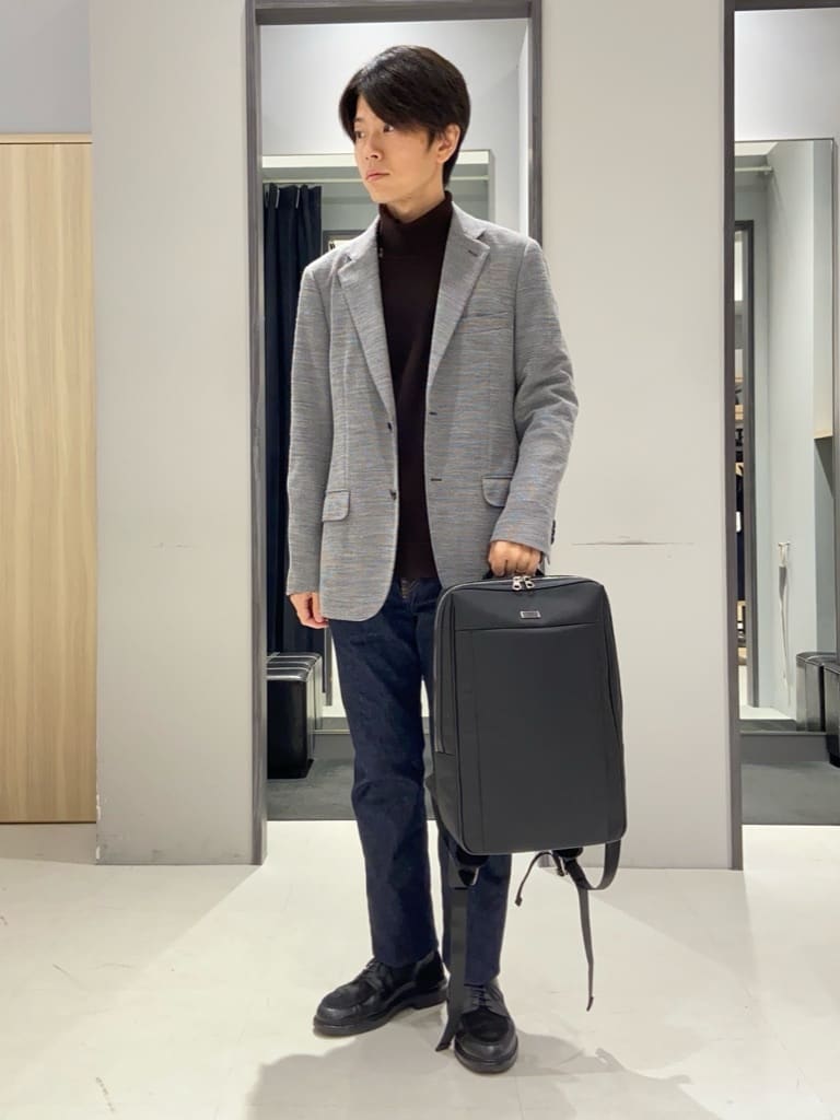 TAKEO KIKUCHIの【モンスターストレッチ】日本製 ワンウォッシュ デニムパンツを使ったコーディネートを紹介します。｜Rakuten Fashion(楽天ファッション／旧楽天ブランドアベニュー)4836398