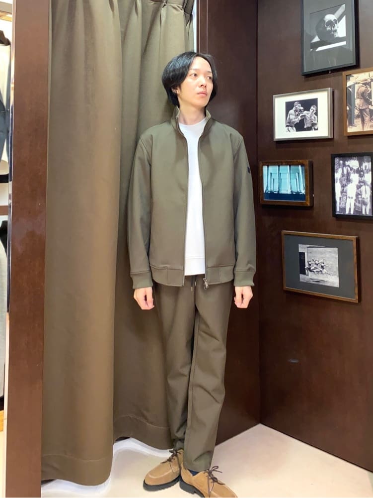 TAKEO KIKUCHIの【尾州織】クルーネック カットソーを使ったコーディネートを紹介します。｜Rakuten Fashion(楽天ファッション／旧楽天ブランドアベニュー)4840348