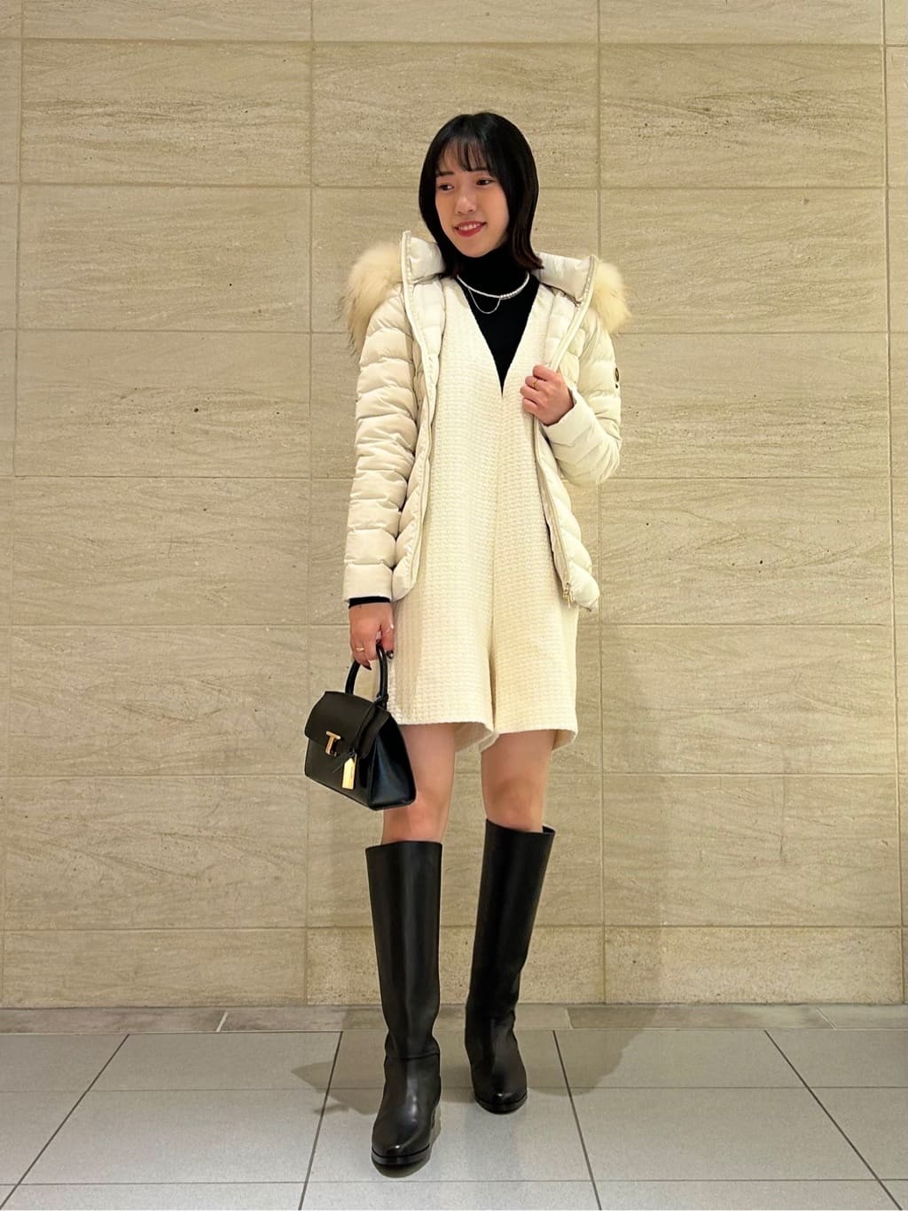 allurevilleのシアーテレコプルオーバーを使ったコーディネートを紹介します。｜Rakuten Fashion(楽天ファッション／旧楽天ブランドアベニュー)4856347