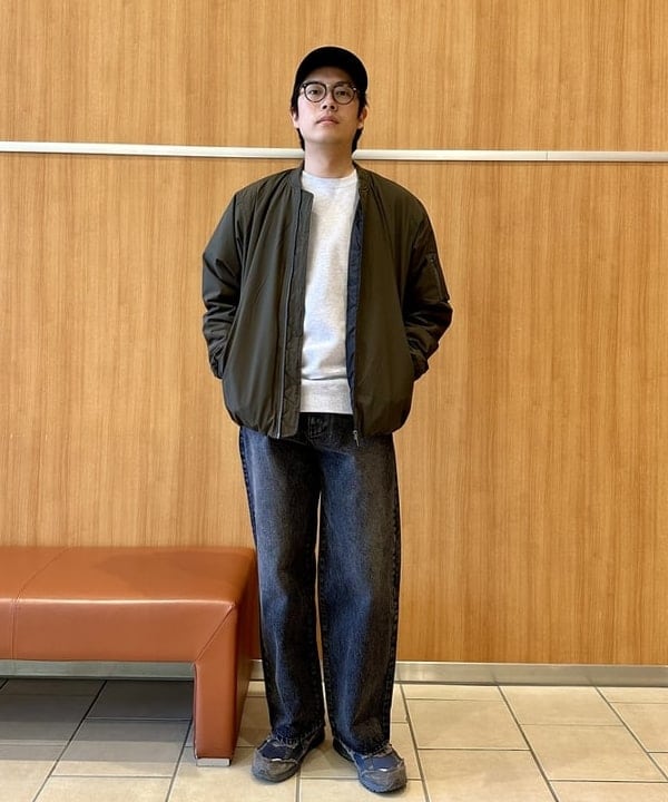 BEAMS HEARTのブラスト ワイド ストレート デニムを使ったコーディネートを紹介します。｜Rakuten Fashion(楽天ファッション／旧楽天ブランドアベニュー)4857317