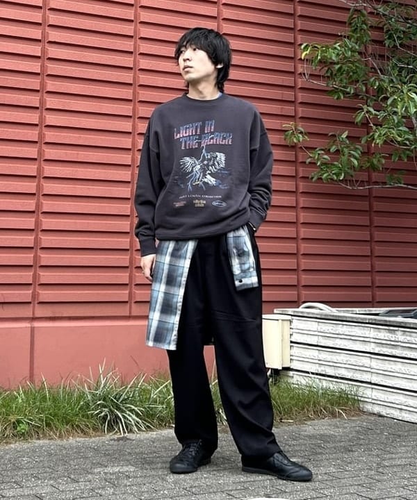 BEAMS HEARTのワンタック ワイド テーパード パンツ 24AWを使ったコーディネートを紹介します。｜Rakuten Fashion(楽天ファッション／旧楽天ブランドアベニュー)4857596