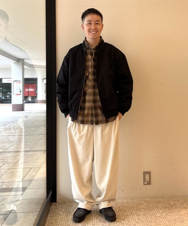 BEAMS HEARTのバルーン コーデュロイ イージーパンツ 24AWを使ったコーディネートを紹介します。｜Rakuten Fashion(楽天ファッション／旧楽天ブランドアベニュー)4857774