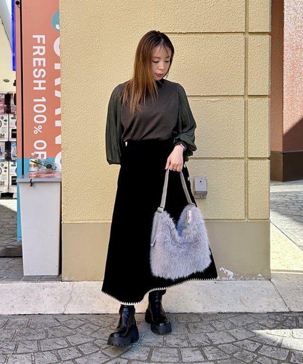 BEAMS HEARTの袖ケシプリーツ プルオーバー(手洗い可能) 24AWを使ったコーディネートを紹介します。｜Rakuten Fashion(楽天ファッション／旧楽天ブランドアベニュー)4857925