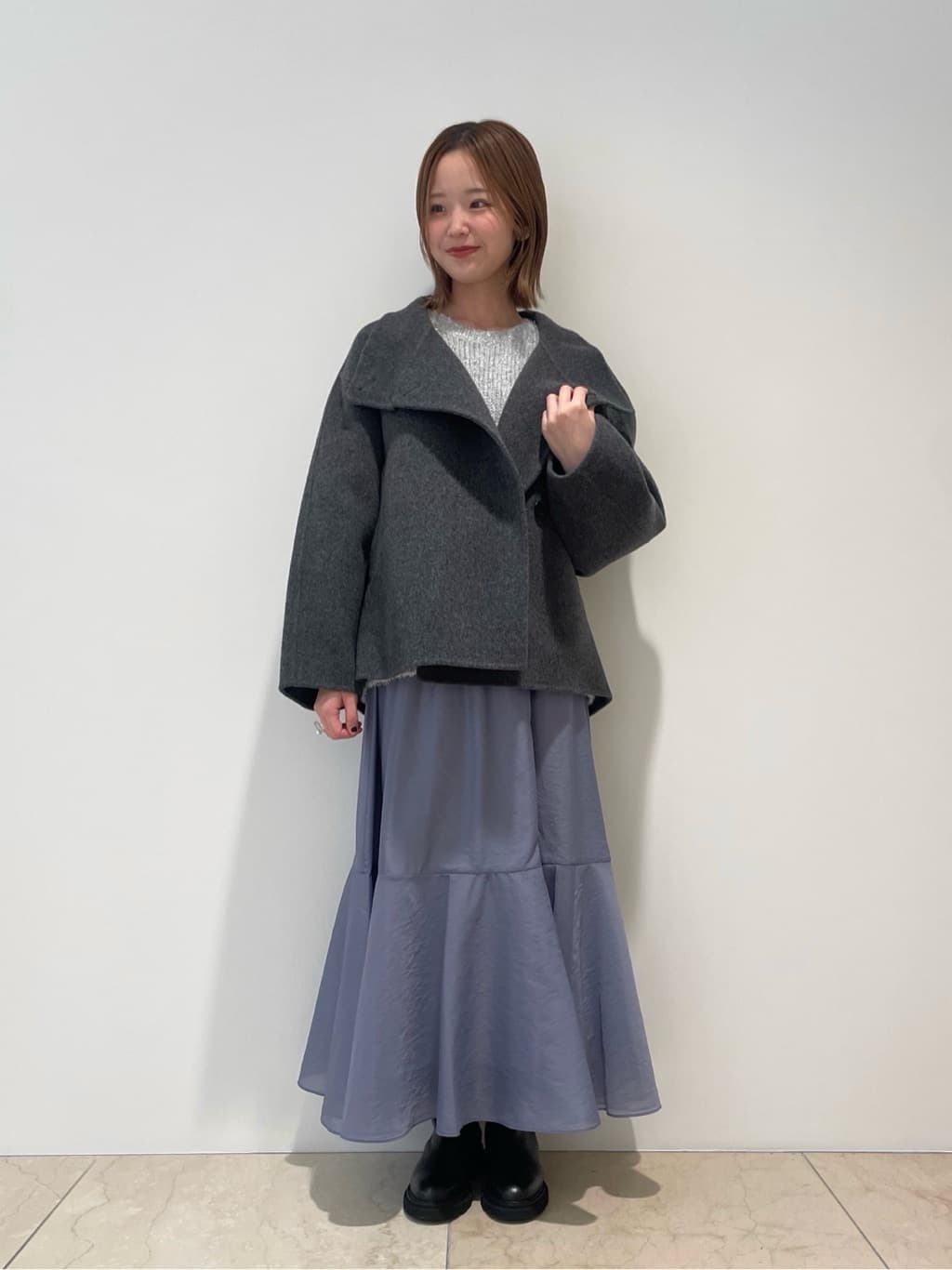 1er Arrondissementのラメシャギープルオーバーを使ったコーディネートを紹介します。｜Rakuten Fashion(楽天ファッション／旧楽天ブランドアベニュー)4858457