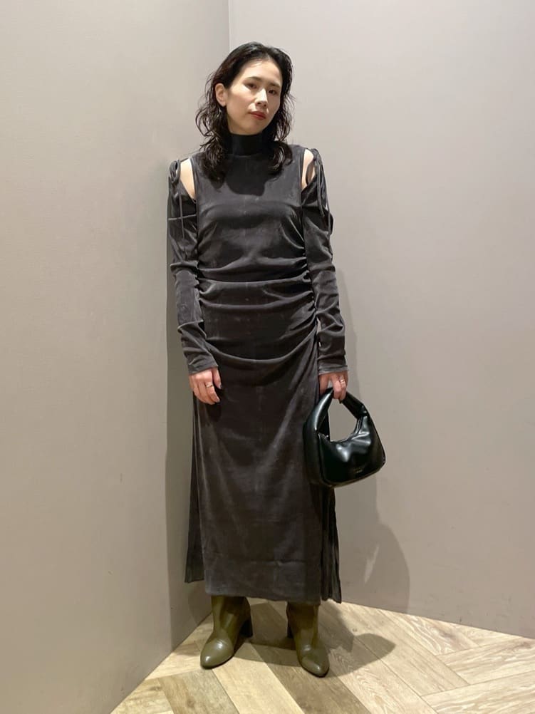 moussyのVELVET GATHER ドレスを使ったコーディネート | Rakuten 