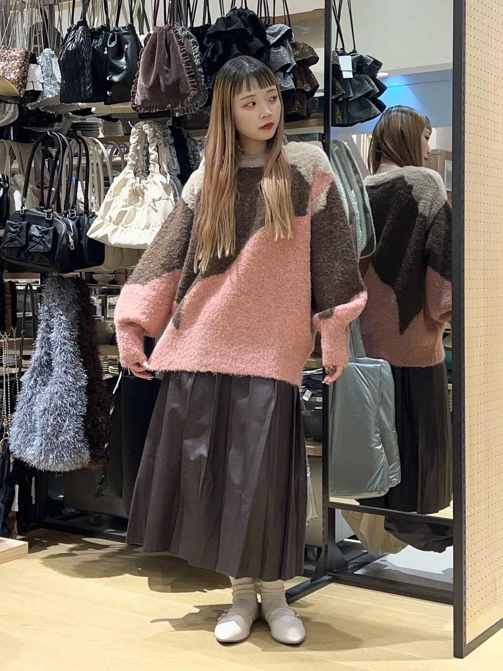 LAKOLEのインターシャ配色プルオーバーを使ったコーディネートを紹介します。｜Rakuten Fashion(楽天ファッション／旧楽天ブランドアベニュー)4865643