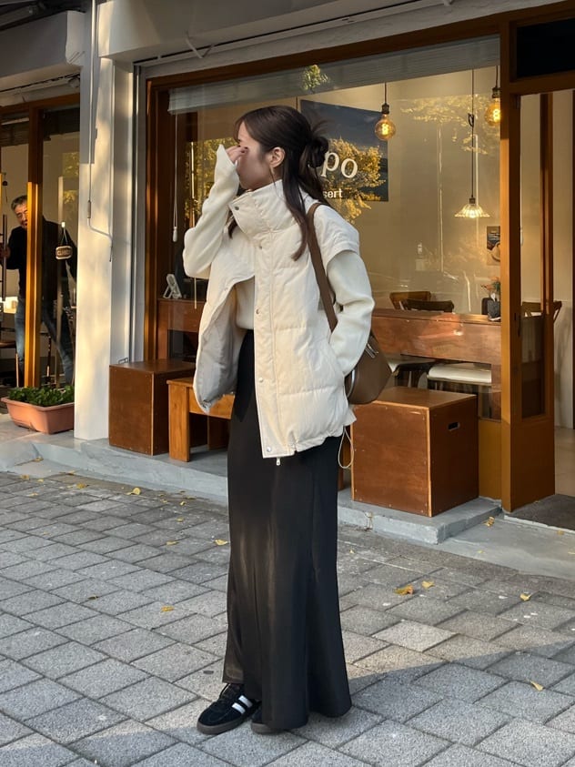 CAPRICIEUX LE