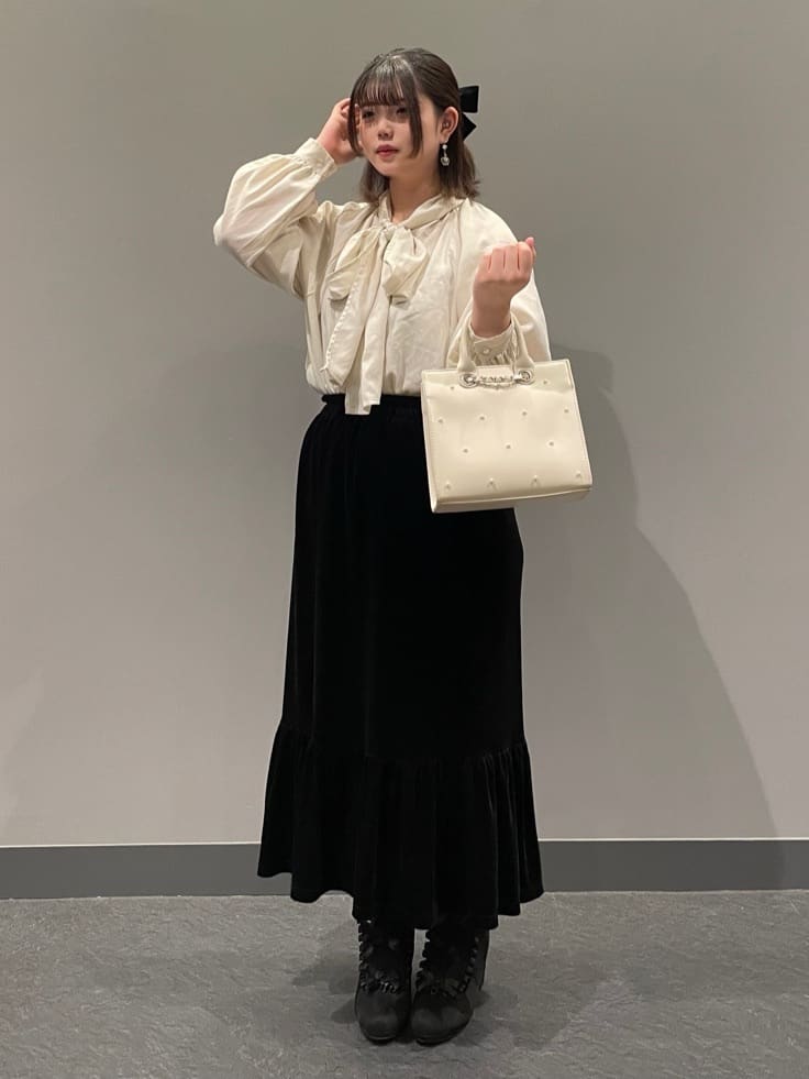 ESPERANZAのリボン3連フリルブーツを使ったコーディネートを紹介します。｜Rakuten Fashion(楽天ファッション／旧楽天ブランドアベニュー)4868466