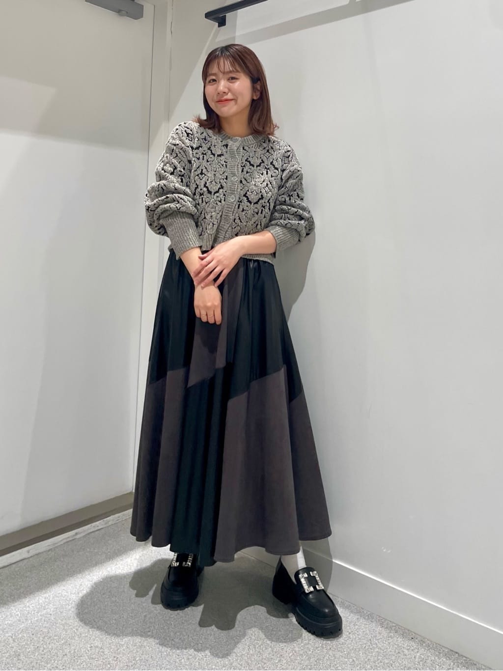 Vinのコーディネートを紹介します。｜Rakuten Fashion(楽天ファッション／旧楽天ブランドアベニュー)4871258