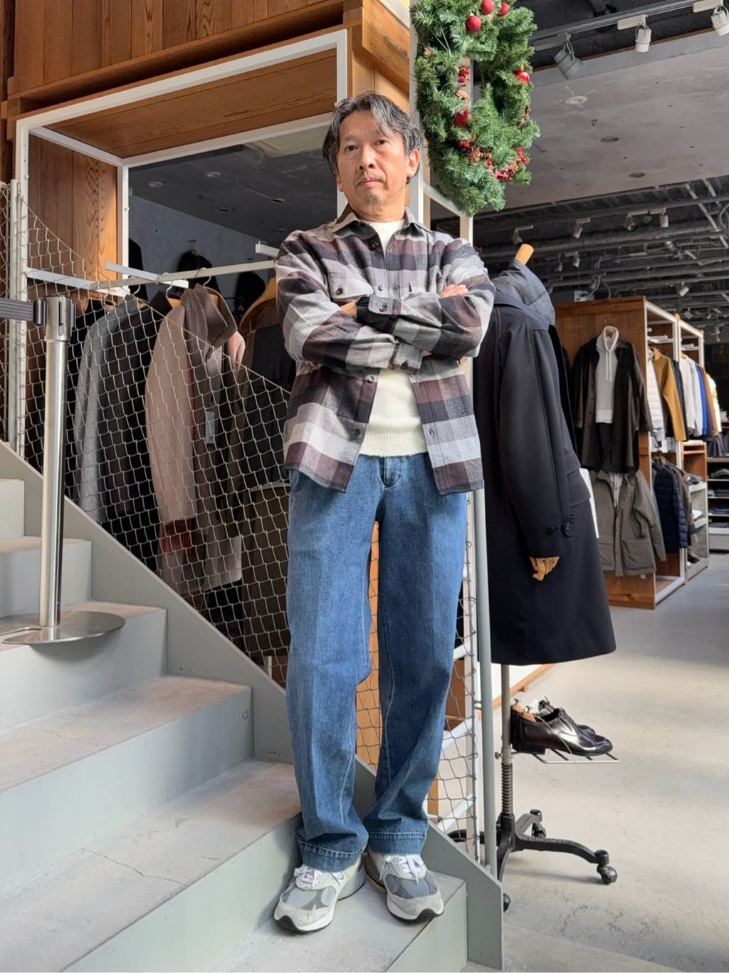 TAKEO KIKUCHIの【THE FLAGSHIP】シャギーニット プルオーバーを使ったコーディネートを紹介します。｜Rakuten Fashion(楽天ファッション／旧楽天ブランドアベニュー)4872573