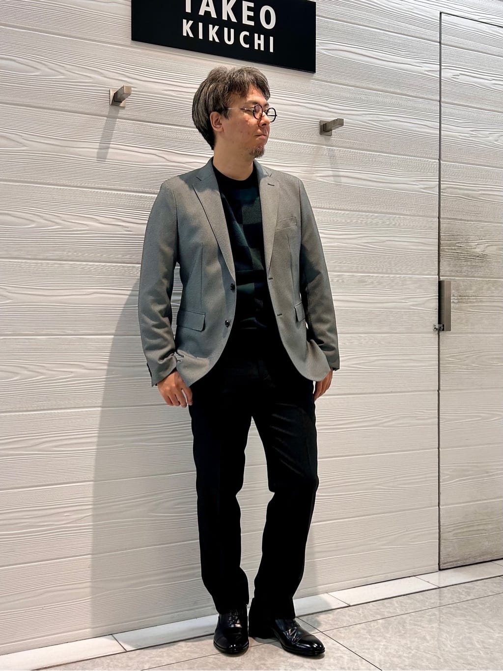 TAKEO KIKUCHIのチェック柄 プルオーバー ニットを使ったコーディネートを紹介します。｜Rakuten Fashion(楽天ファッション／旧楽天ブランドアベニュー)4872840