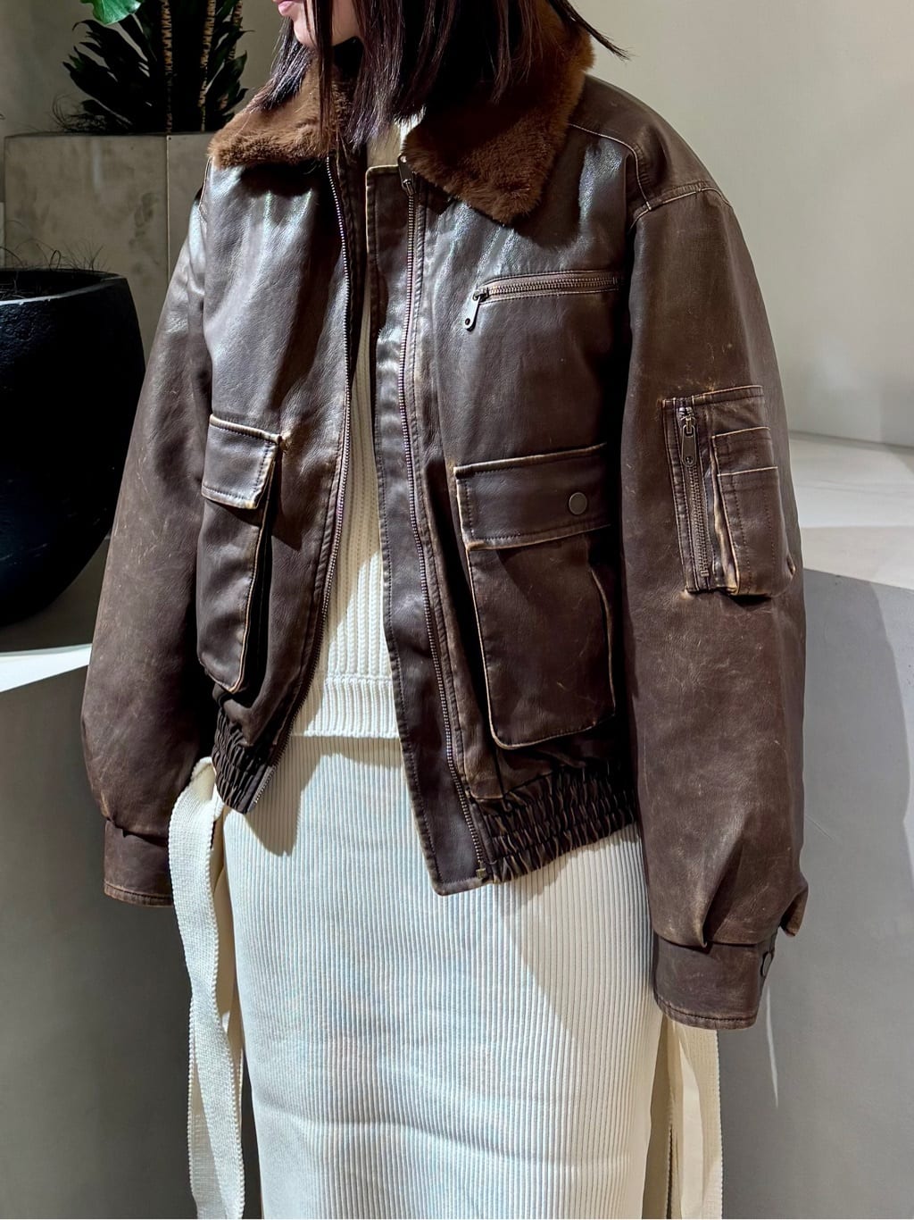 中町 綾さん着用アイテム】VINTAGE F／LEATHER S／ブルゾン