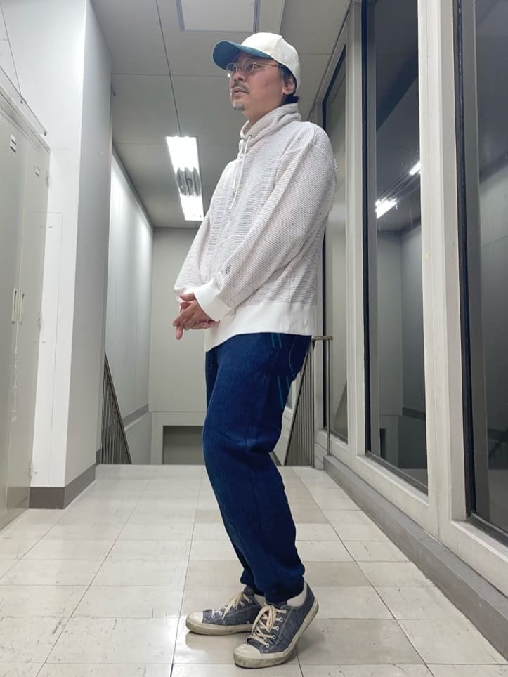 TAKEO KIKUCHIのコンビネーション ベースボール キャップを使ったコーディネートを紹介します。｜Rakuten Fashion(楽天ファッション／旧楽天ブランドアベニュー)4884759