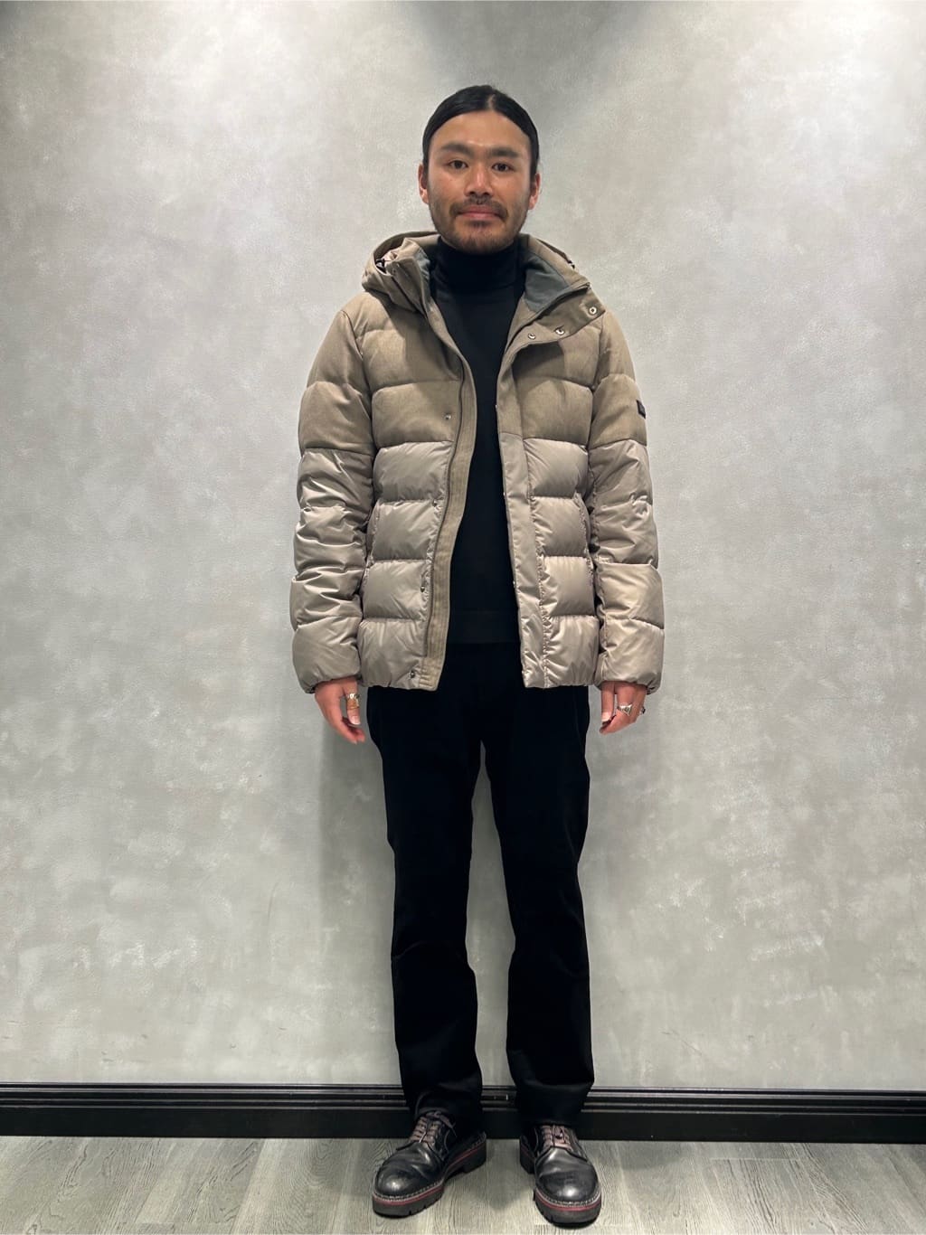 TAKEO KIKUCHIの【735フィルパワー】コンビ ダウンブルゾンを使ったコーディネートを紹介します。｜Rakuten Fashion(楽天ファッション／旧楽天ブランドアベニュー)4885634