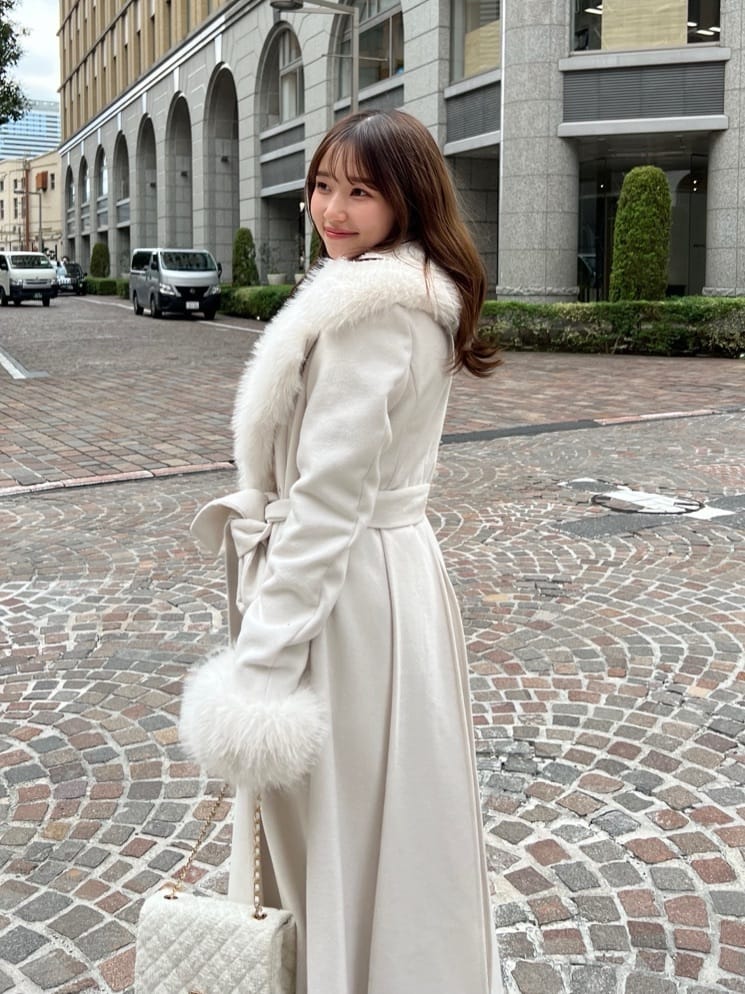 riendaのウールMIXクラッシィドレスコートを使ったコーディネート