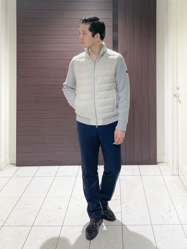 TAKEO KIKUCHIの【コンパクトダウン】ニットコンビ ダウンブルゾンを使ったコーディネートを紹介します。｜Rakuten Fashion(楽天ファッション／旧楽天ブランドアベニュー)4888670