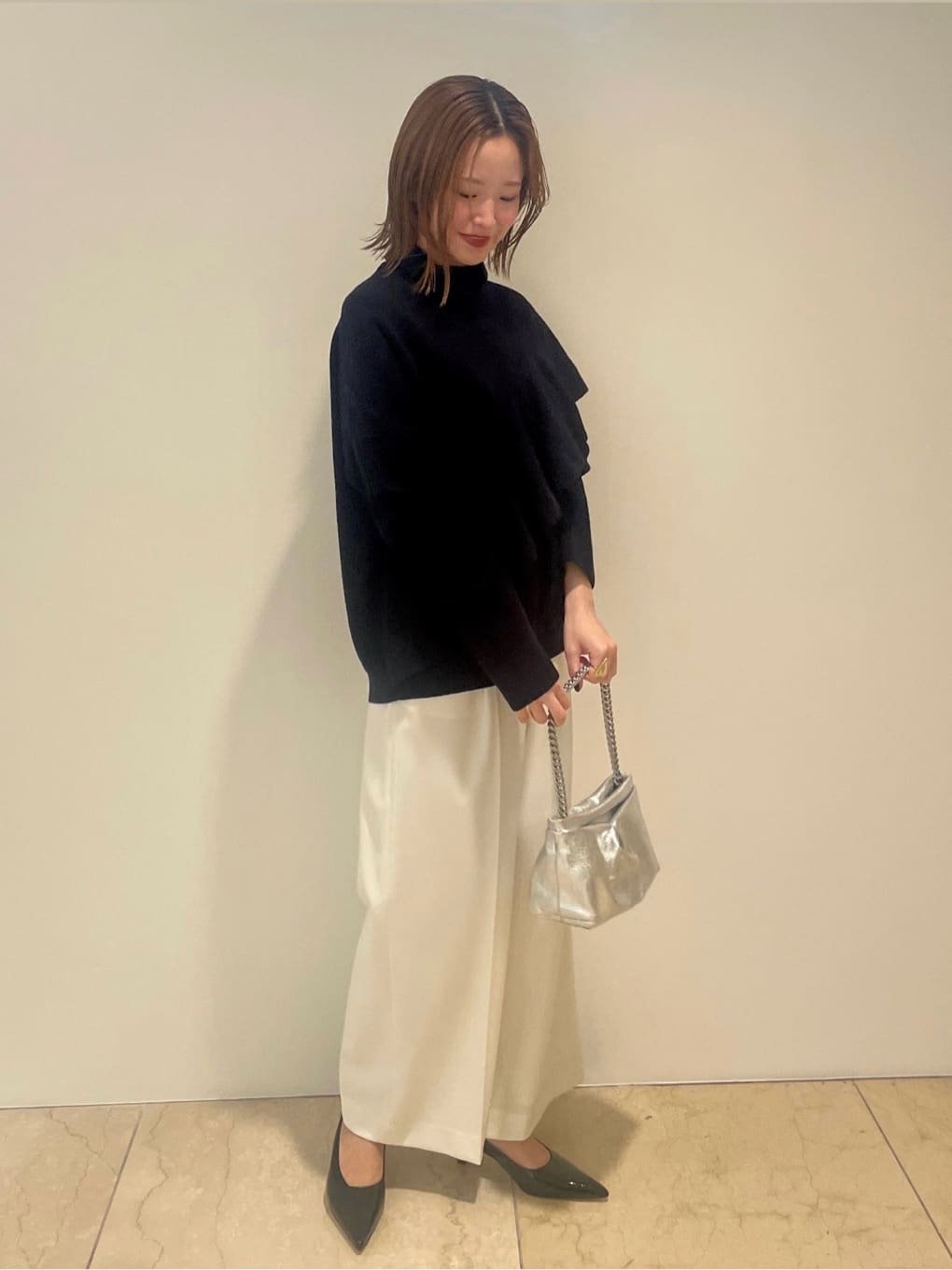 1er Arrondissementの<PELLICO SUNNY (ペリーコ サニー)>ハートモチーフ付きストラップパンプスを使ったコーディネートを紹介します。｜Rakuten Fashion(楽天ファッション／旧楽天ブランドアベニュー)4892631