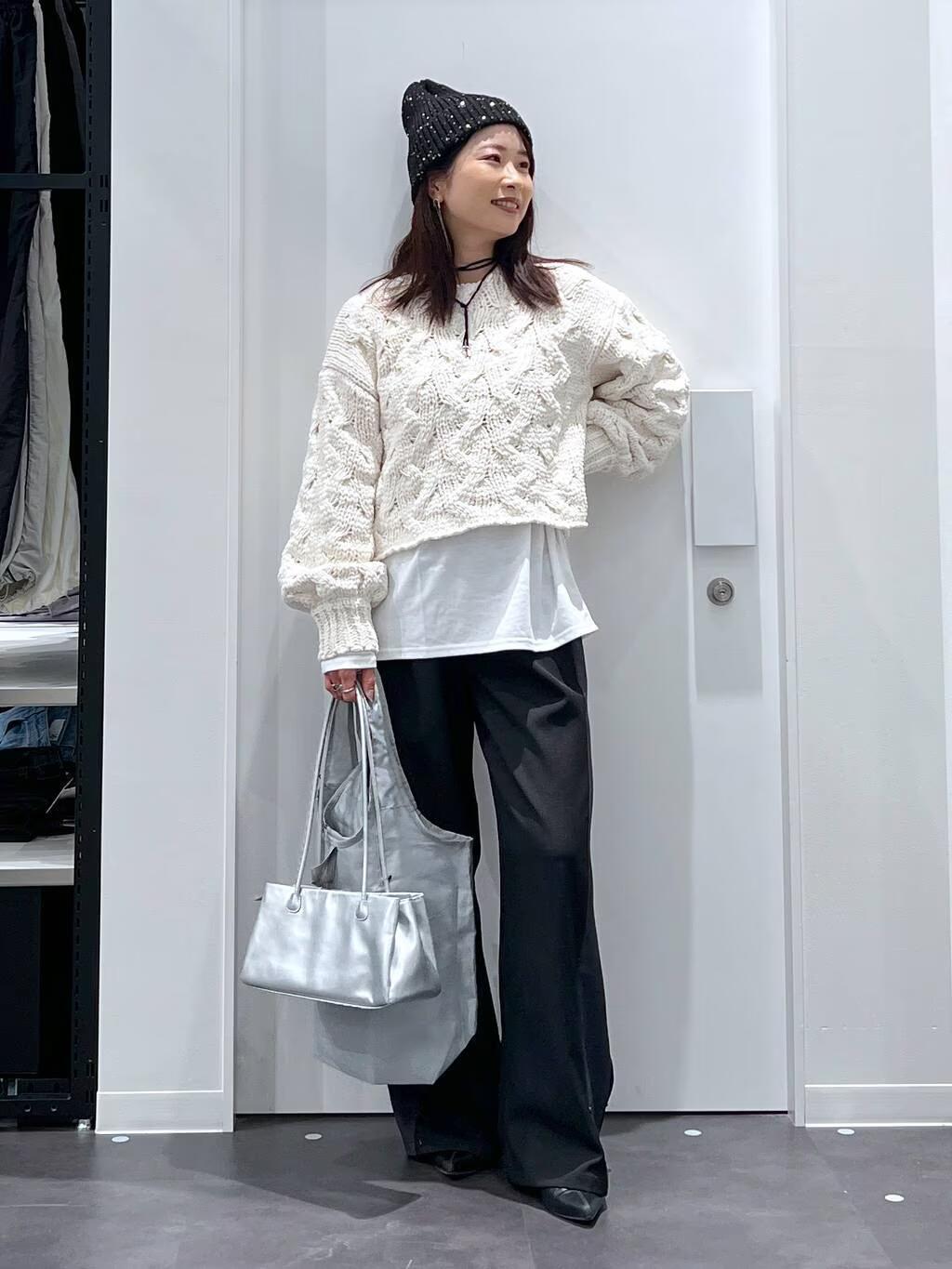 LAKOLEのモールケーブルプルオーバーを使ったコーディネートを紹介します。｜Rakuten Fashion(楽天ファッション／旧楽天ブランドアベニュー)4894884