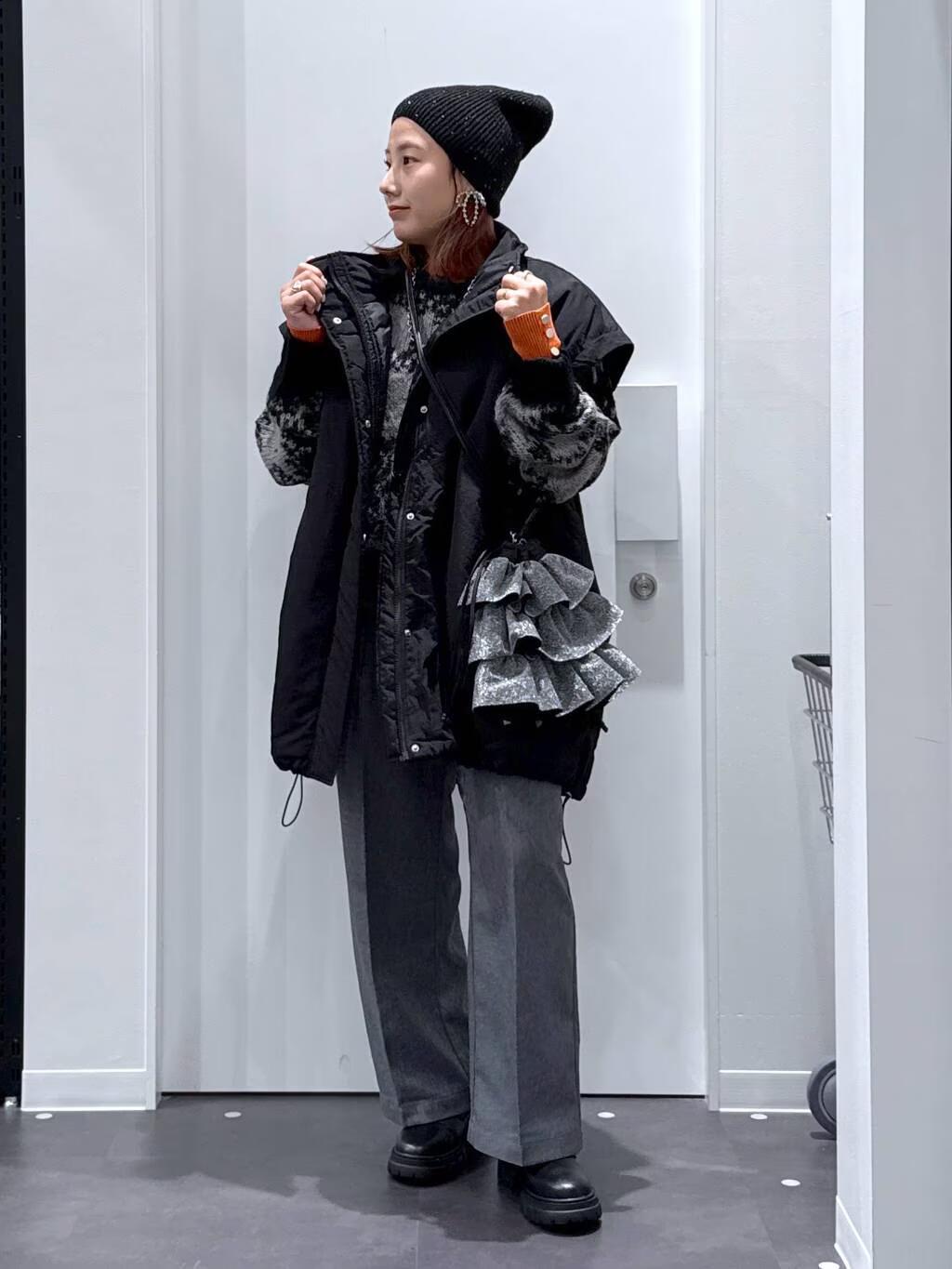 LAKOLEの2WAYモンスターコートを使ったコーディネートを紹介します。｜Rakuten Fashion(楽天ファッション／旧楽天ブランドアベニュー)4895151