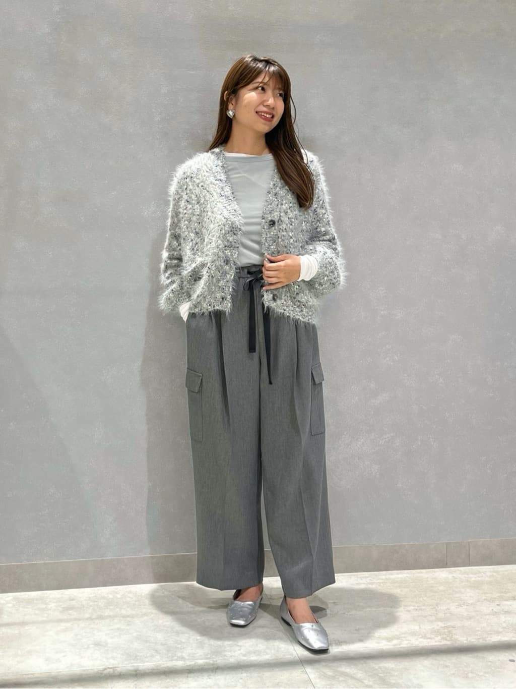 Vinのヘリンボーンカーゴパンツを使ったコーディネートを紹介します。｜Rakuten Fashion(楽天ファッション／旧楽天ブランドアベニュー)4896608