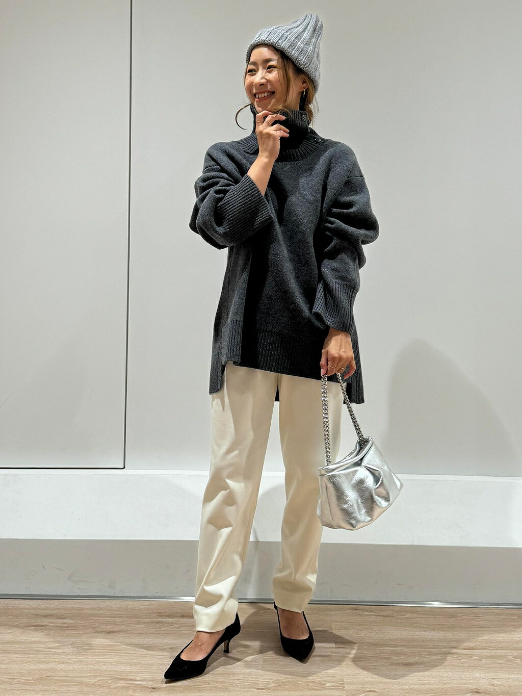 1er Arrondissementの両面起毛パンツを使ったコーディネートを紹介します。｜Rakuten Fashion(楽天ファッション／旧楽天ブランドアベニュー)4900910