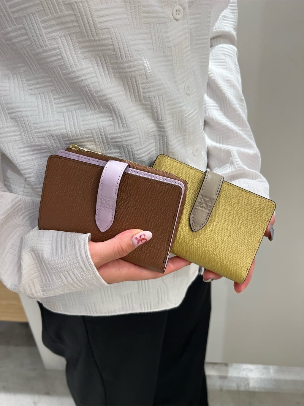 ラシットレザーベルトミディアムウォレット