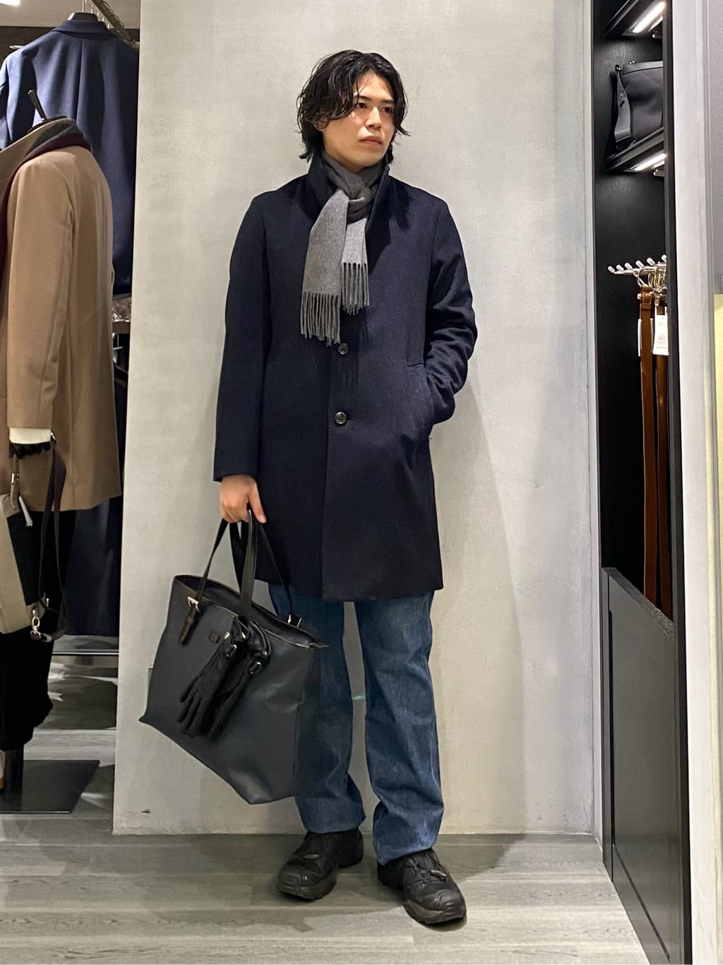 TAKEO KIKUCHIの【ウールカシミヤブレンド】ビーバー調 スタンドカラー コートを使ったコーディネートを紹介します。｜Rakuten Fashion(楽天ファッション／旧楽天ブランドアベニュー)4904229