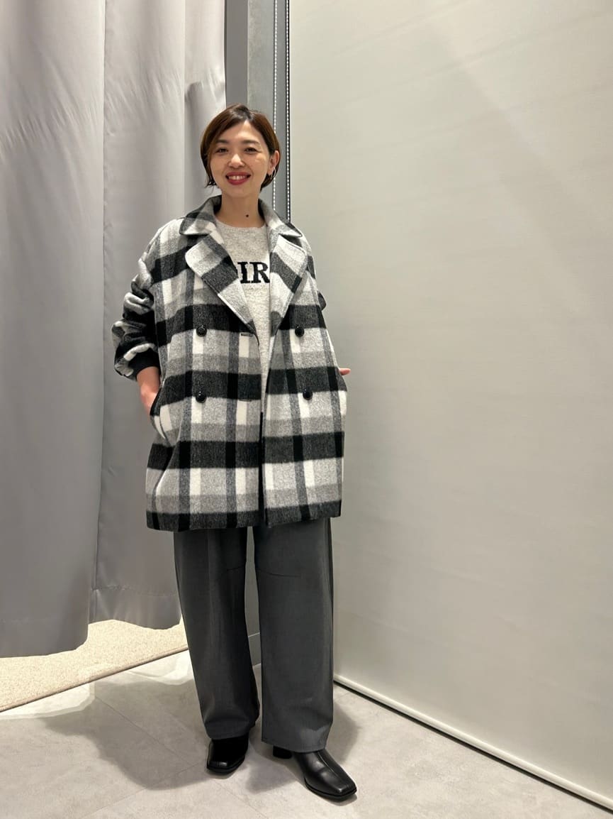 Vinのカーブシルエットタックスラックスを使ったコーディネートを紹介します。｜Rakuten Fashion(楽天ファッション／旧楽天ブランドアベニュー)4913585