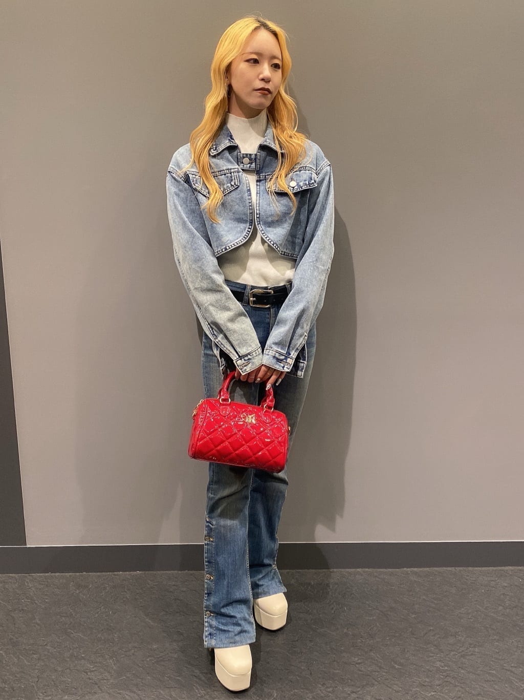 ESPERANZAのスクウェアヒールストレッチブーツを使ったコーディネートを紹介します。｜Rakuten Fashion(楽天ファッション／旧楽天ブランドアベニュー)4914416