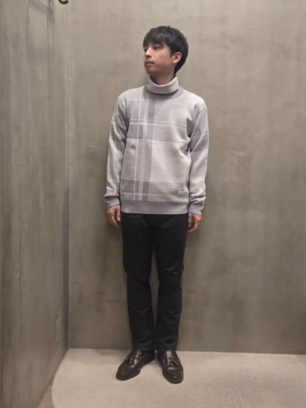 TAKEO KIKUCHIのウールブレンド オフタートルネック カットソーを使ったコーディネートを紹介します。｜Rakuten Fashion(楽天ファッション／旧楽天ブランドアベニュー)4918094