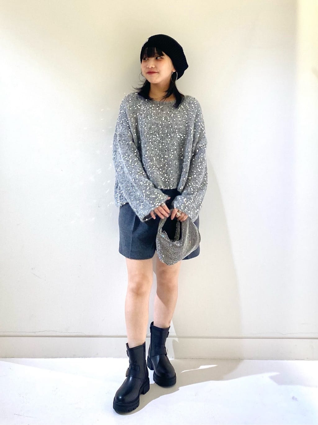 allurevilleのスパンコールモヘヤプルオーバーを使ったコーディネートを紹介します。｜Rakuten Fashion(楽天ファッション／旧楽天ブランドアベニュー)4926121
