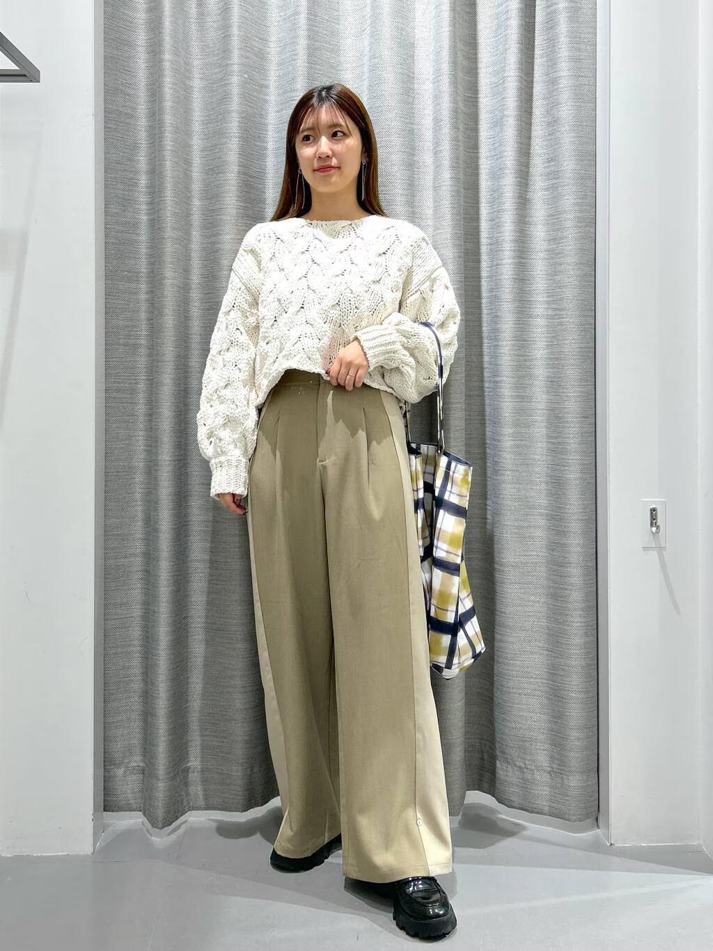 LAKOLEのモールケーブルプルオーバーを使ったコーディネートを紹介します。｜Rakuten Fashion(楽天ファッション／旧楽天ブランドアベニュー)4928598