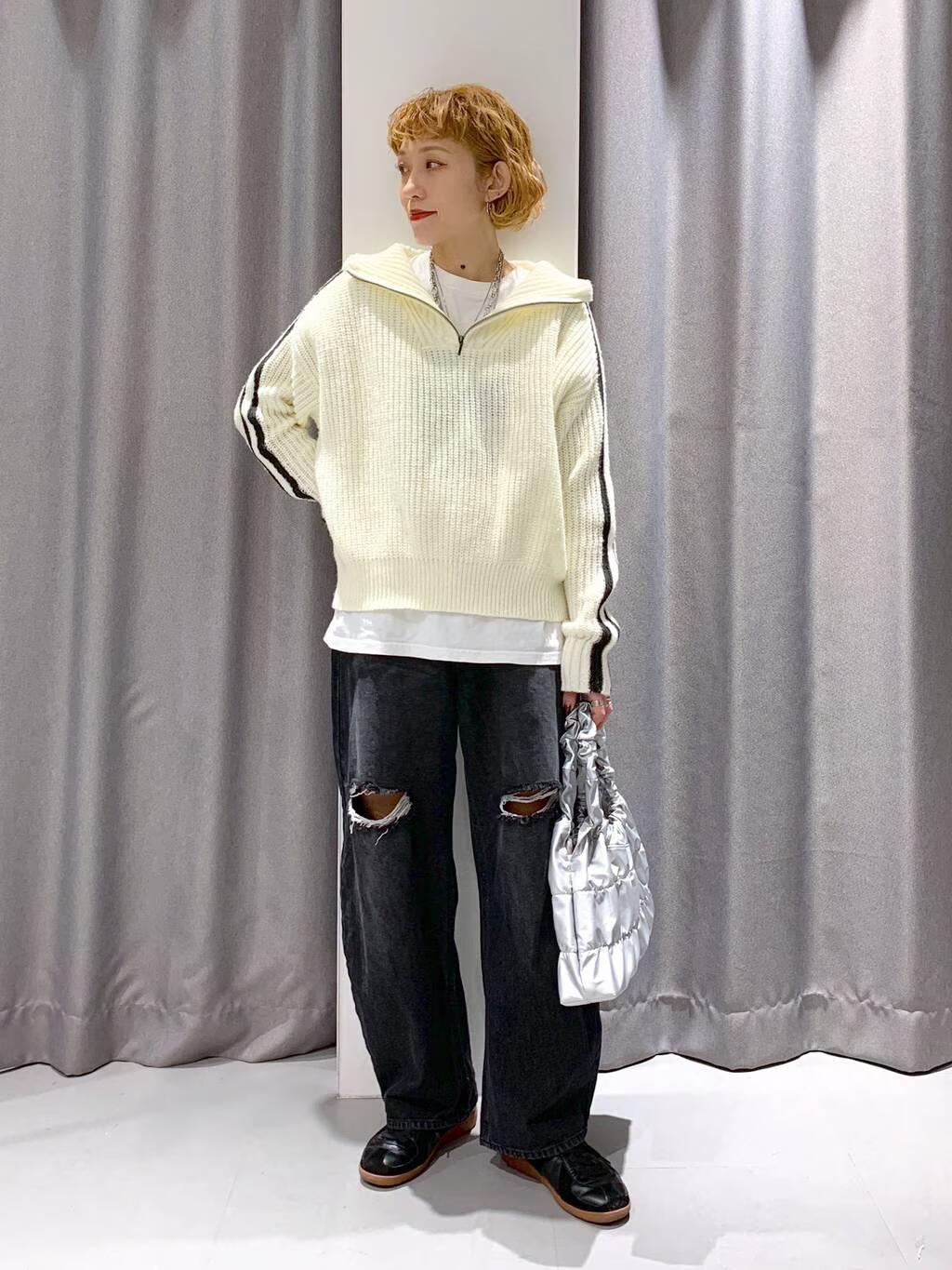 LAKOLEのハーフZIPラインニットプルオーバーを使ったコーディネートを紹介します。｜Rakuten Fashion(楽天ファッション／旧楽天ブランドアベニュー)4928682