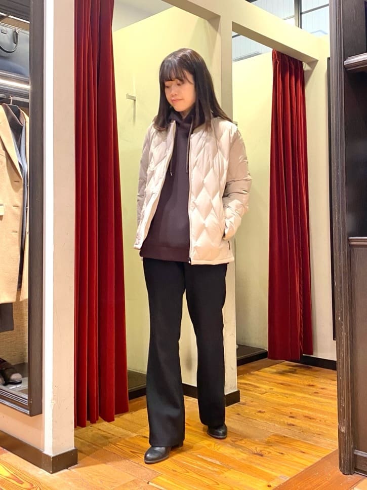 TAKEO KIKUCHIの【Made in JAPAN】エアダン プルオーバー パーカを使ったコーディネートを紹介します。｜Rakuten Fashion(楽天ファッション／旧楽天ブランドアベニュー)4929982