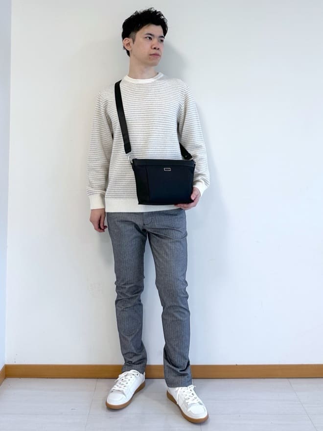 TAKEO KIKUCHIのドットメランジ プルオーバー ニットを使ったコーディネートを紹介します。｜Rakuten Fashion(楽天ファッション／旧楽天ブランドアベニュー)4935500