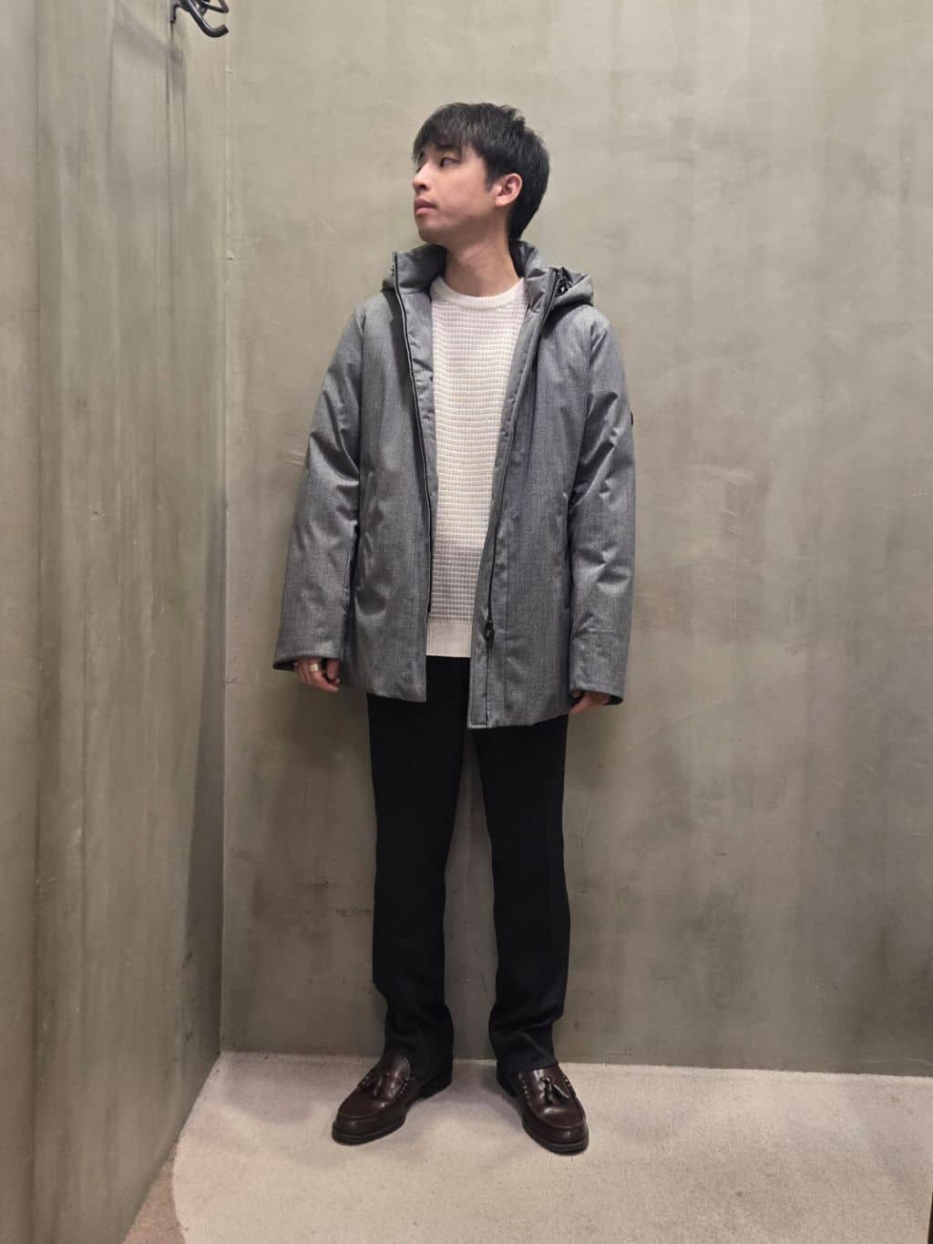 TAKEO KIKUCHIのドットメランジ プルオーバー ニットを使ったコーディネートを紹介します。｜Rakuten Fashion(楽天ファッション／旧楽天ブランドアベニュー)4935799